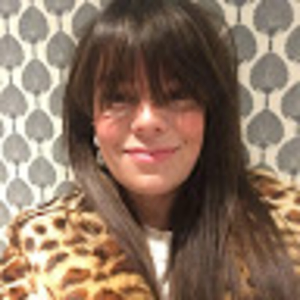 Meet your Posher, Leslie